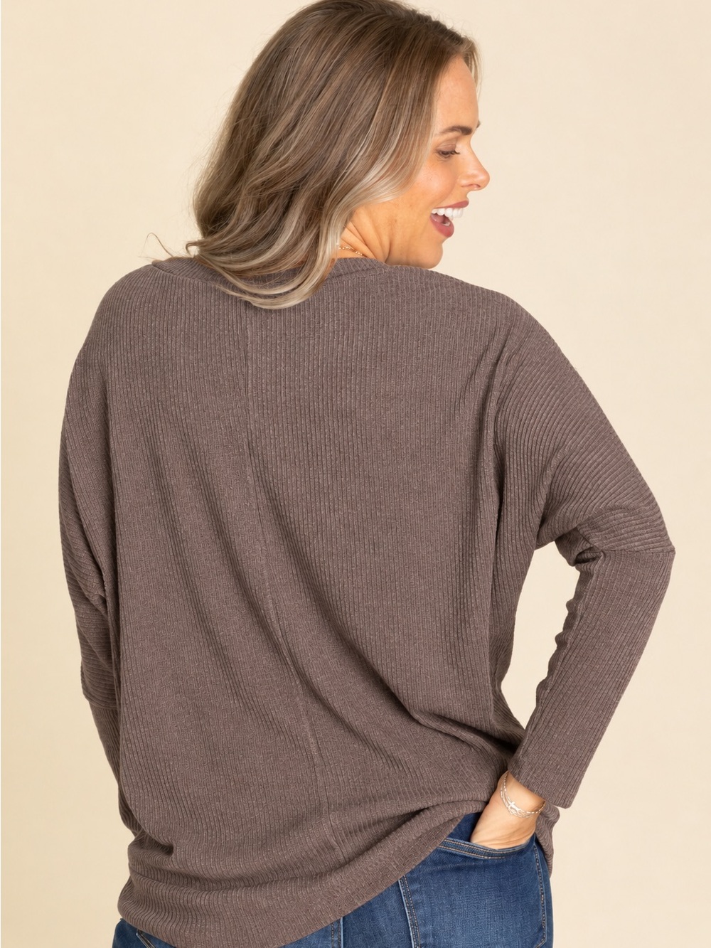 NWT Dear Scarlett Mocha Ribbed V-Neck Sweater Large - Picture 2 of 8